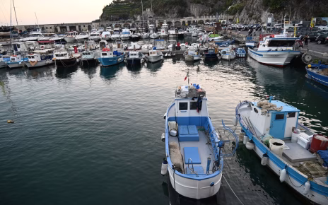 Campania, Coldiretti Pesca soddisfatta: La Giunta regionale approva il disegno di legge per la riduzione del polistirene nella pesca 5 pescatori