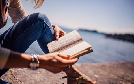 Il piacere di leggere insieme nell’era delle community digitali 5 stocksnap reading 925589 1920
