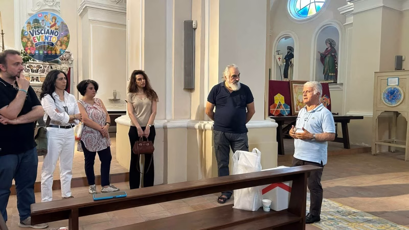 Visciano ricorda padre Arturo D’Onofrio a vent’anni dalla scomparsa: cultura, arte e memoria al Centro San Sebastiano 12 0ac2b051 c82b 4354 8f46 0352d35393ba