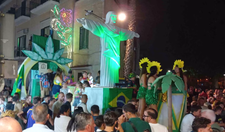 Brusciano, Sfilata Carri Allegorici 151^ Festa dei Gigli 7 3. Carri Giglio Gioventu Festa Gigli Brusciano 27.8.2026