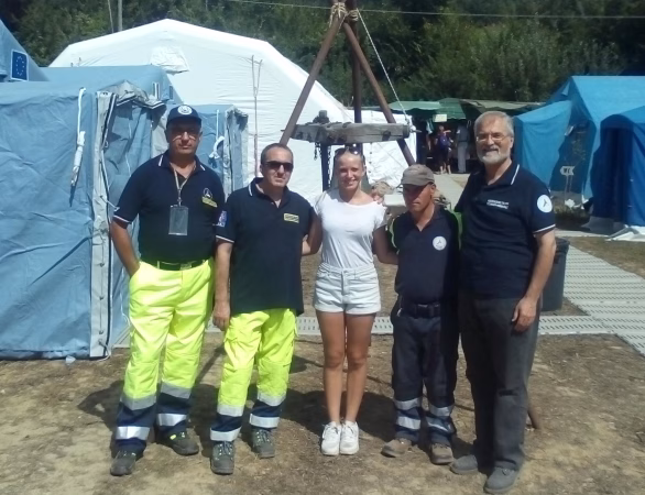 Amatrice, dieci anni dopo il terremoto: il ricordo dei volontari e della solidarietà 5 5. AISA al Campo AEOPC Saletta di Amatrice 4.9.2016