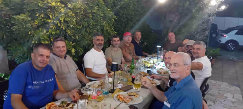 Brusciano, iniziata l’Antoniana 151^ Festa dei Gigli 8 8. PizzAmici presso Pizzeria Mordidit a Brusciano 26.8.2026