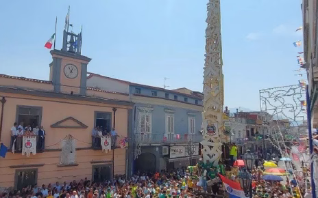 Brusciano, al via il Premio "Giglio Gentile": eccellenze delle Istituzioni, del Giornalismo, della Scienza e del Sociale 3 Festa dei Gigli di Bruscianomod