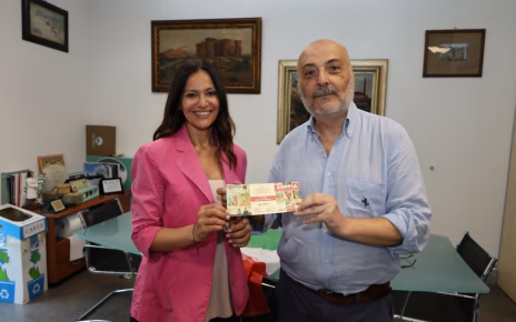 L'ANPPIA di Napoli consegna la tessera onoraria alla presidente del Consiglio Comunale Enza Amato 3 de430539 ebbd 47da 9c97 cd253c9f9f78