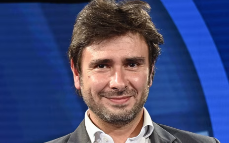 Alessandro Di Battista ricoverato a Cuba: apprensione per le sue condizioni 5 di battista 1