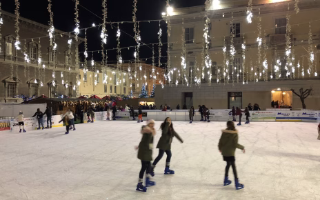 Benevento, grandi novità per il Natale sul ghiaccio: il 26 novembre la presentazione della 20ª edizione in Piazza Roma 14 088D3C5A 2901 42DB 811D 13A8CD4815A1 1 scaled 1