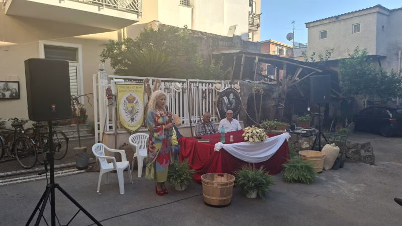 Saviano, Sirico ritrova la voce delle sue radici: presentata la XVIII edizione de “A Sera d’ò nciucio” 13 388fd9f5 d1fa 40f1 a21a b1eda8728063