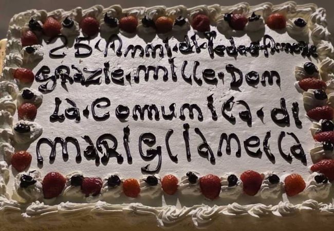 4. Torta per Don Ginetto De Simone da 25 Anni Parroco di Mariglianella NA 23 Settembre 2026
