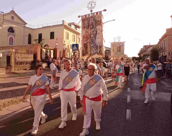 Mariglianella, Processione Madonna dell’Arco per 90° Battenti 7 7. Processione Madonna dellArco 90° Battenti Mariglianella 5.9.2026