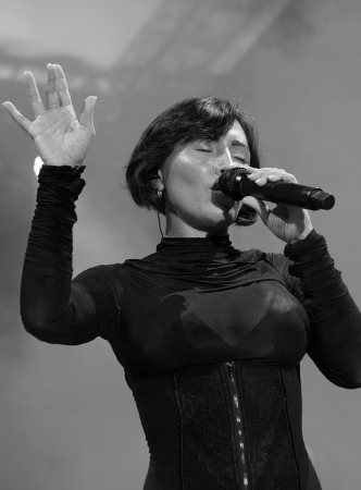 Marigliano canta con Serena Brancale: una piazza piena diventa il cuore della città 2 792090645 10238795095648753 923527263316158012 n