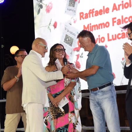 San Giuseppe Vesuviano, al Fashion Show “La Rosa” premiate quattro eccellenze del giornalismo campano 9 800421751 18121863968480874 4112005692016918535 n