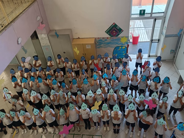 Marigliano, alla Don Milani-Aliperti arriva “L’Acqua che Insegna alla Sete”: borracce e fontanina per una scuola plastic free 4 986d48e0 7ff7 417f 88a8 b3f256938fae