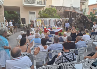 Saviano, Sirico ritrova la voce delle sue radici: presentata la XVIII edizione de “A Sera d’ò nciucio” 33 a8cb2319 cb7e 4f17 ab34 0a38ab27ae8d