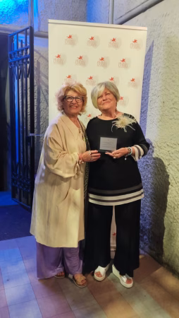 Cercola, a Michela Buonagura il Premio Speciale “Federico De Florio” per la poesia “Medaglie” 9 2c889d93 ccaf 46e8 8369 7479e5e81d90
