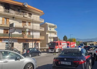 Incendio in un appartamento a Saviano: anziano salvato dalla Polizia Municipale 66 46c31783 d8b9 47c0 ba95 3cda37c88f73