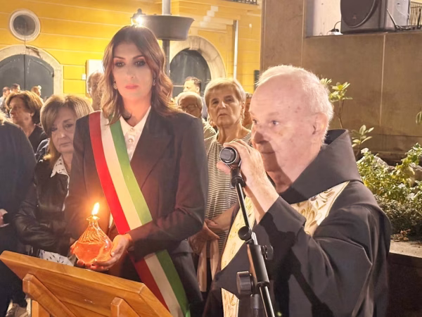 Fiacccola Assisi 1