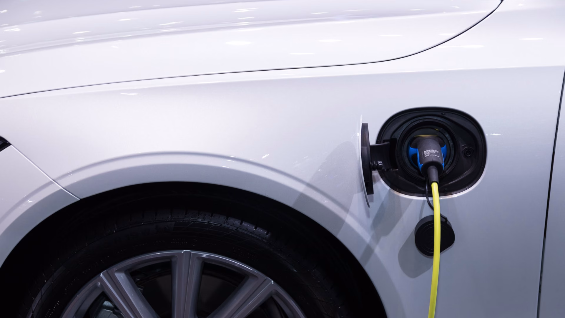 Sottotensione per auto ibride ed elettriche
