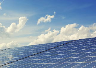 Impianti fotovoltaici moderni, più energia dal tetto e consumi sempre più intelligenti 60 andreas160578 photovoltaic 2138992 1920